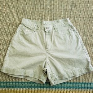 Vintage mint green mom shorts 28